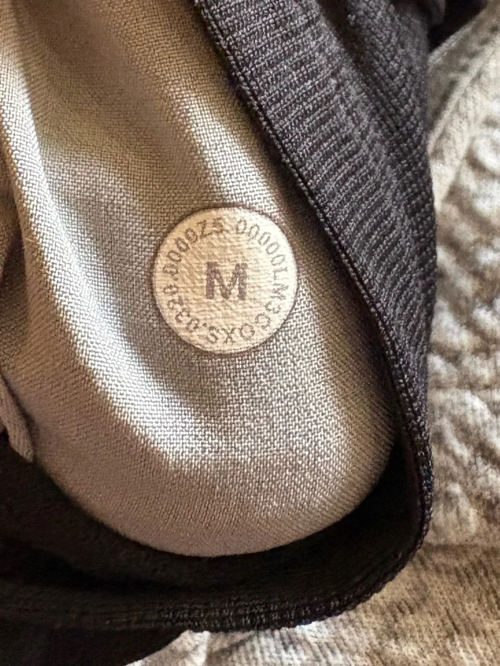 Lululemon Men’s At Ease Crew Neck Sweatshirt Heathered Grey Textured Size M - Picture 9 of 9